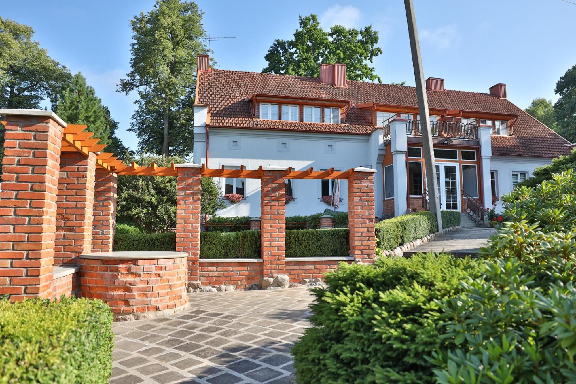 Asmonienes Sveciu Namai "Senoji Mokyklele" Hotel Smalininkai Exterior foto