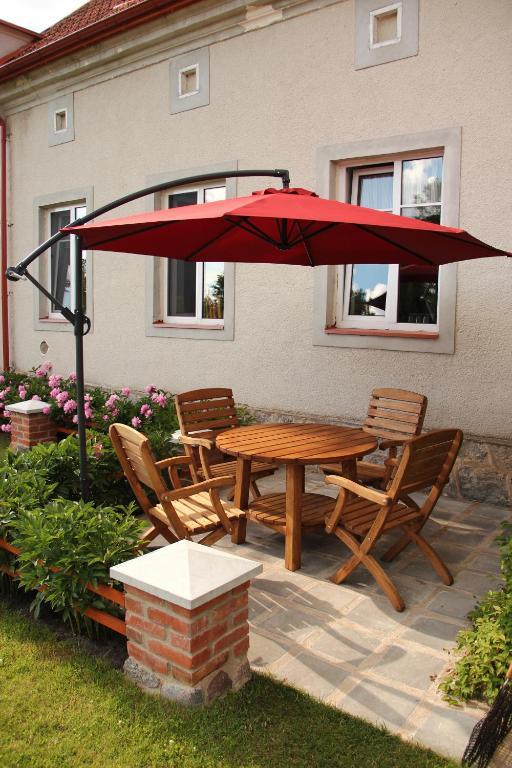 Asmonienes Sveciu Namai "Senoji Mokyklele" Hotel Smalininkai Exterior foto